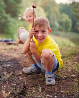 Whitecourt Lions Campground - Roasting Marshmallows with the kids